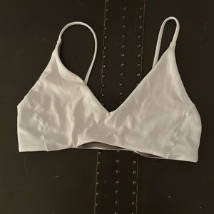 Left on Friday Sunday Top size Medium Coconut (white)